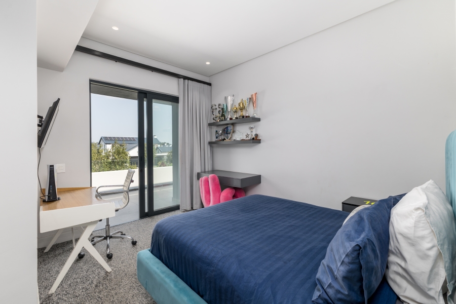 5 Bedroom Property for Sale in Val De Vie Estate Western Cape